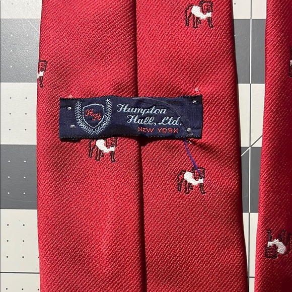 Bulldogs red tie - Picture 2 of 4